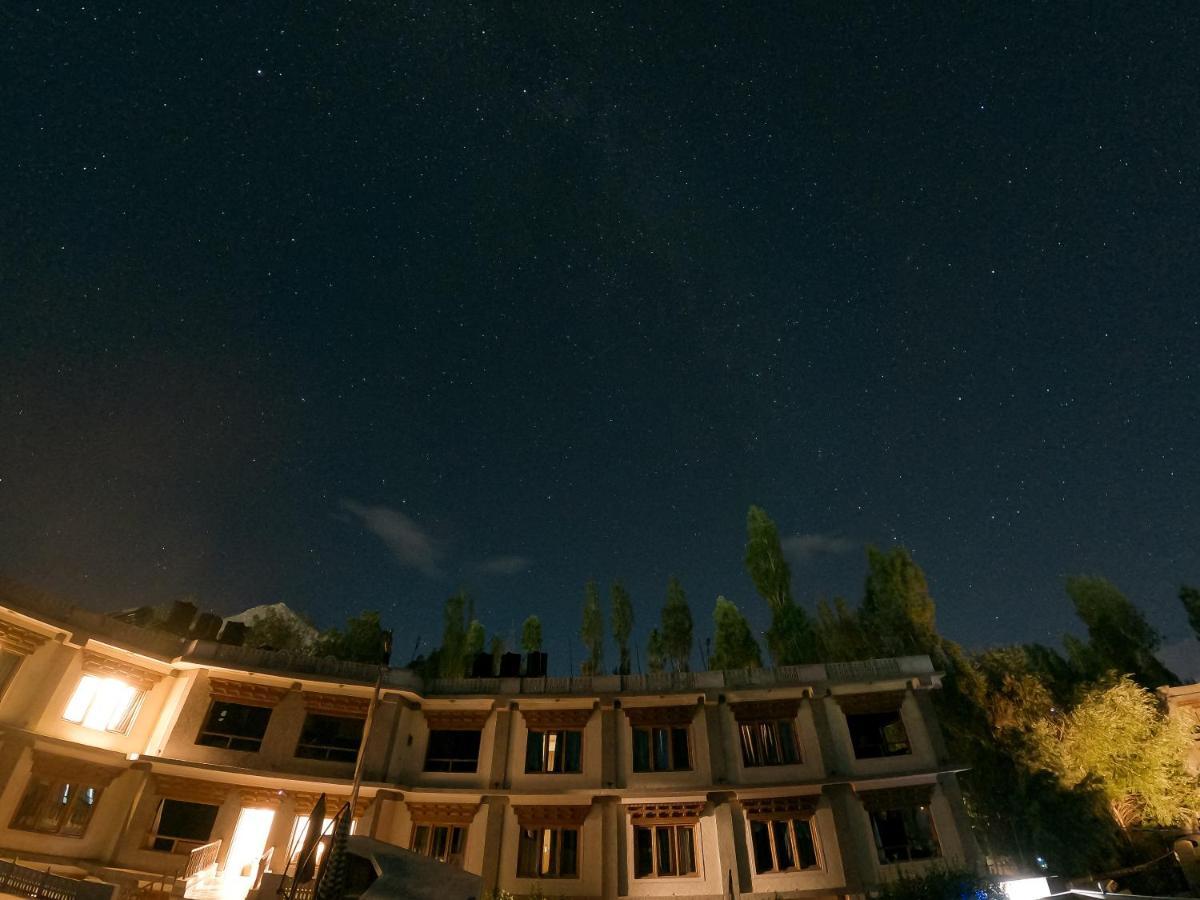 Cho Palace Leh Exteriör bild